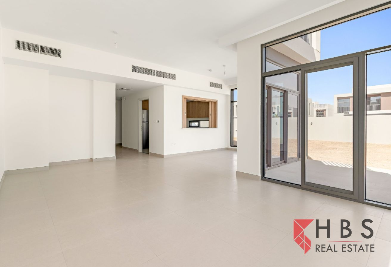 SPACIOUS 4 BHK + MAIDS | BRAND NEW | VACANT | HANDED OVER
