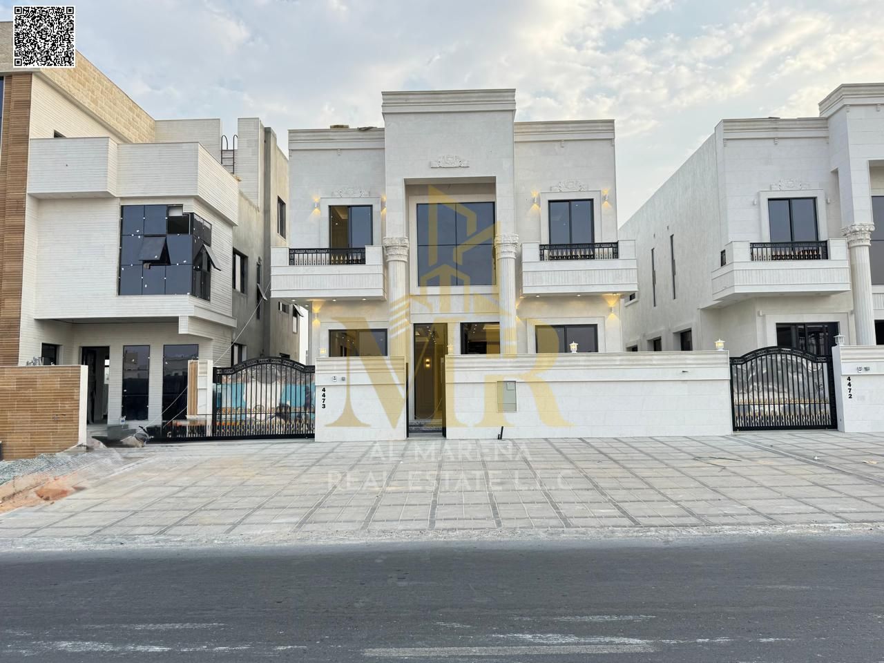 A villa with a price including registration and ownership fees, electricity and water on the main street, ready to live in, in the most prestigious ar