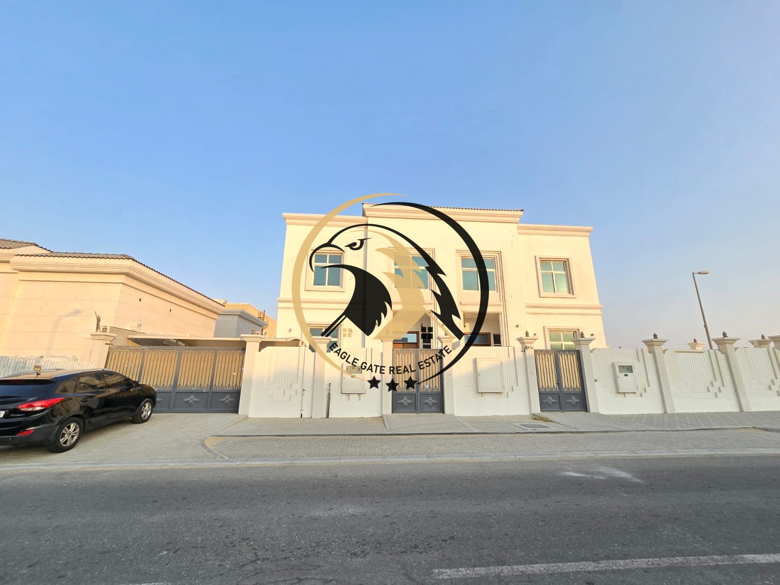 Spacious 5 Bedroom Villa with Majlis | Al Hoshi Area/ 135 k / 3 checques
