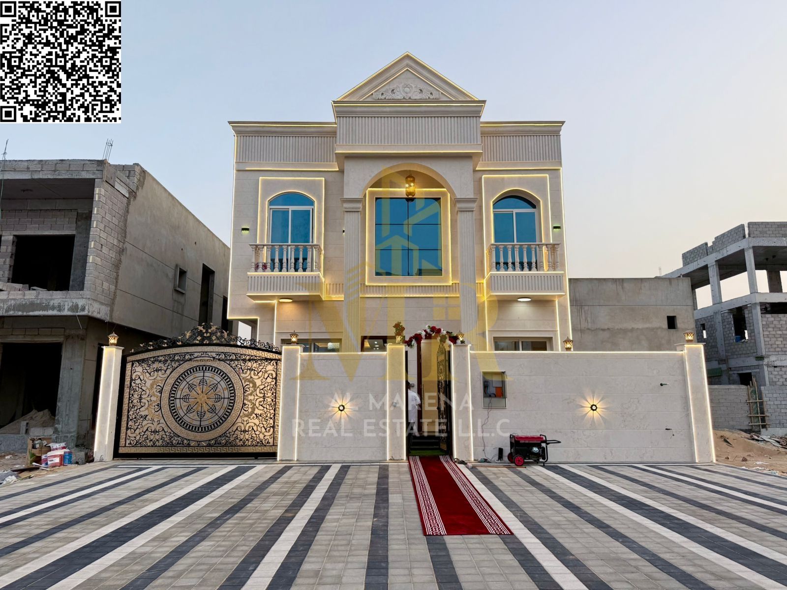 Classic design villa with 5 master bedrooms, excellent location on the main street, freehold ownership for all nationalities. A luxurious and elegant