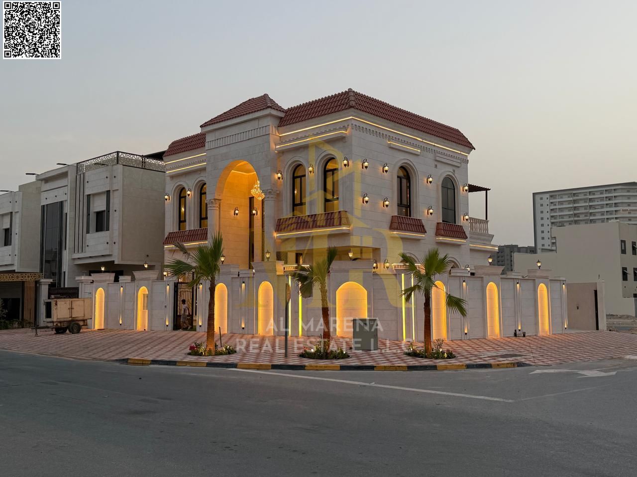 Villa directly from the owner, personal finishing, on a main street, close to all services, freehold ownership for all nationalities and without down