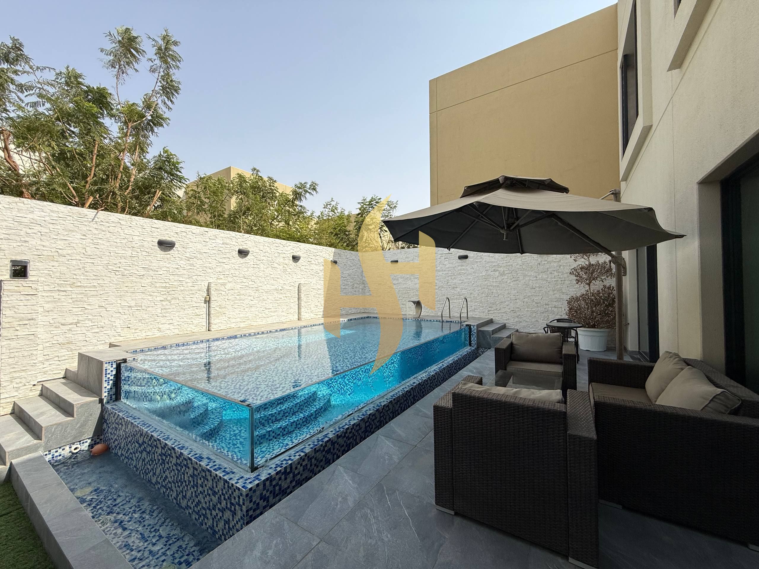 READY TO MOVE IN l BIG SIZE l SMART HOME lGOOD LOCATION-WITH SWIMMING POOL AND LIFT