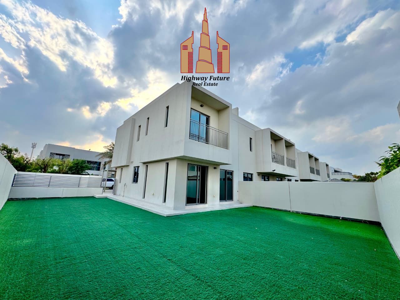 Live at the Center of Modern Conveniences & Entertainment : 3bhk : Biggest master room : bigger garden: