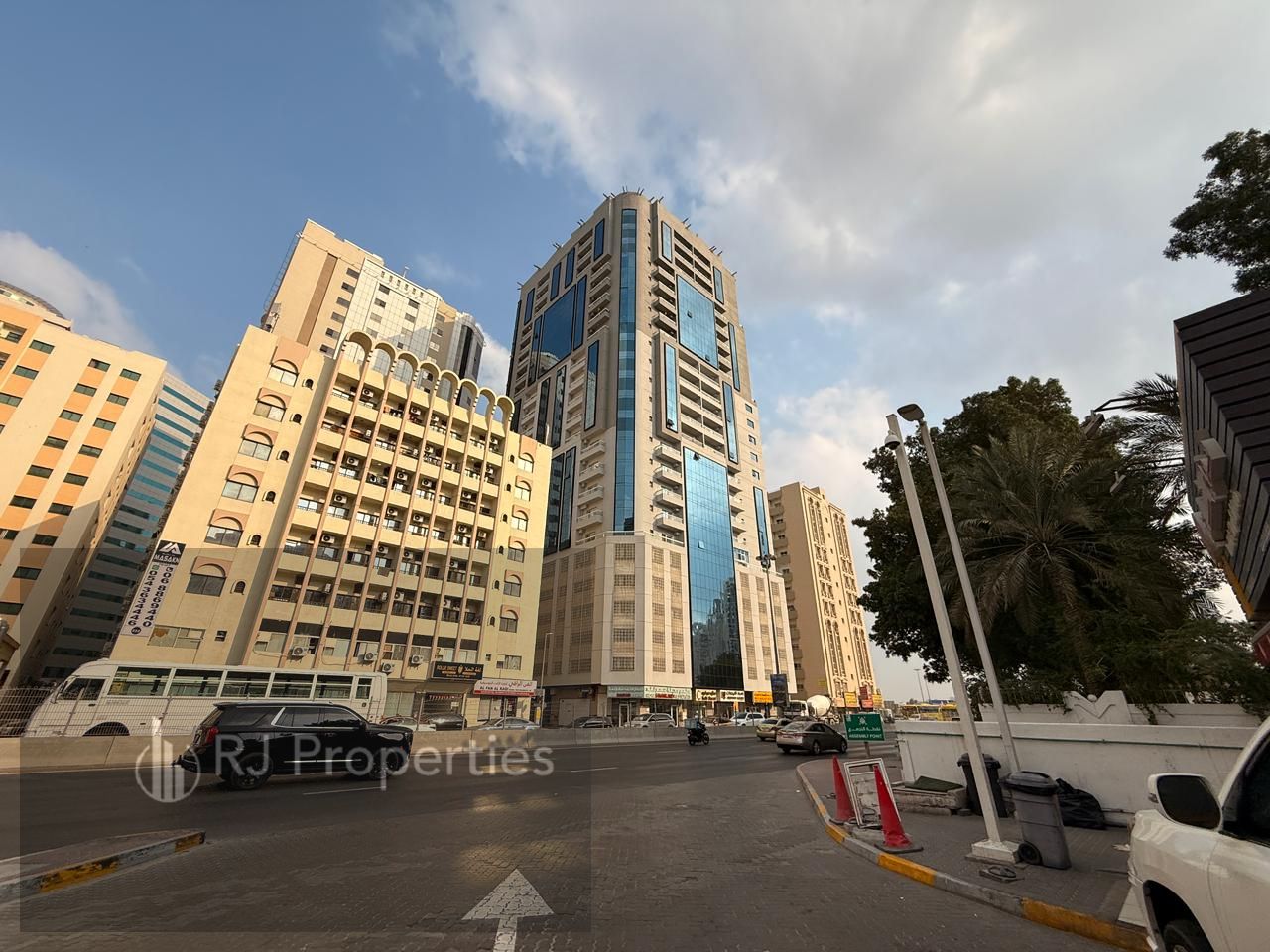 LUXURY FULLY FURNISHED 2BHK WITH SEA VIEW FOR Sale in al majaz Sharjah