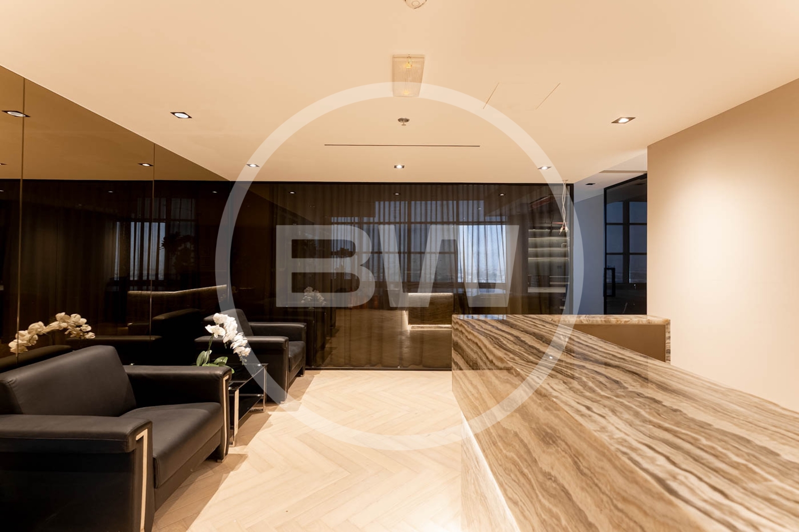 VACANT | LUXURY FIT | FULLY FURNISHED
