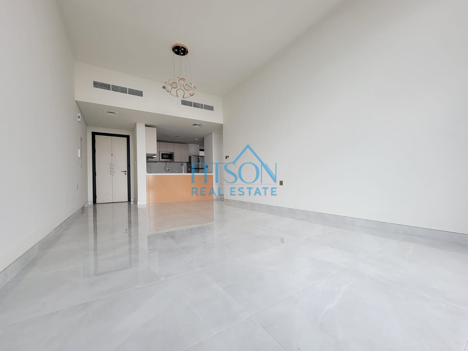 BARND NEW UNIT | HIGHER FLOOR | VACANT