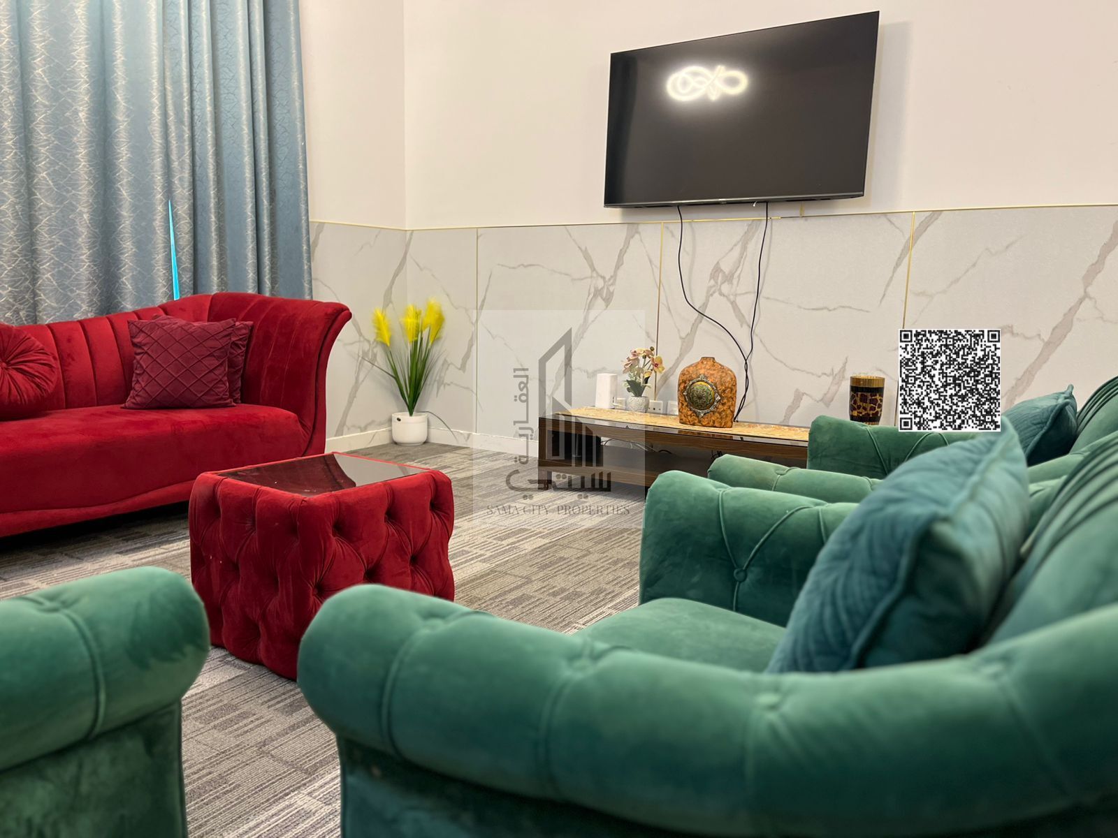 Prime beachfront apartment for sale, fully furnished.
