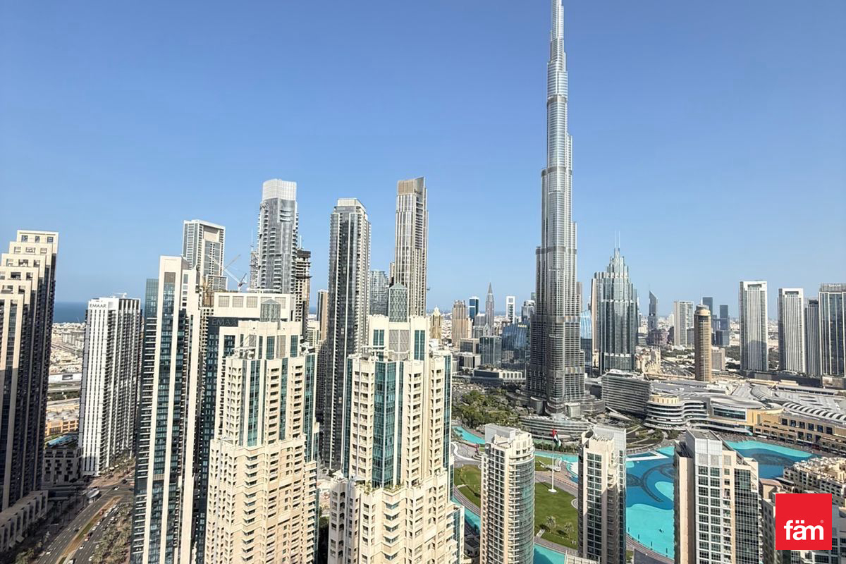 High Floor | Ready to Move | Prime location
