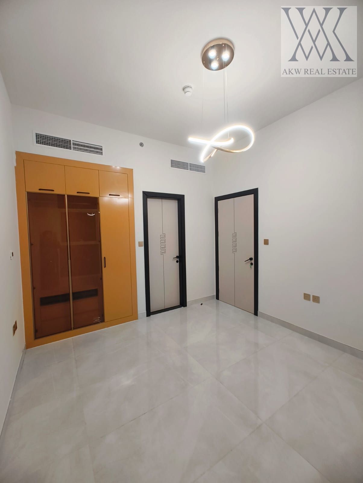 Higher Floor - Brand New - Multiple Option