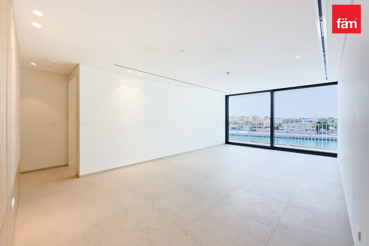 Amazing | Luxury | 1 Bed | Canal View