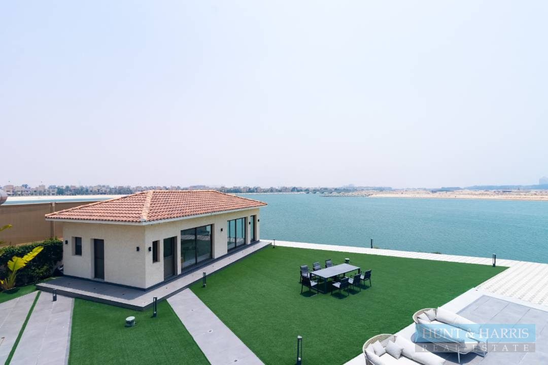 Rare Upgraded Beachfront 5 bedroom Villa for Rent in Al Hamra Village