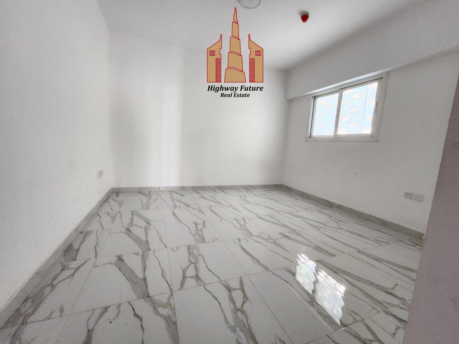 Brand New Specious 2BHk aprament with Balcony || Close to Sahara Center ||