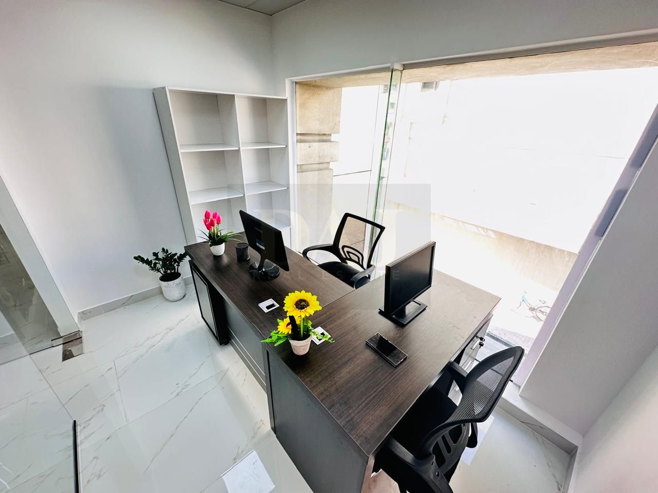 Rent With Us and Experience the Perfect Office Space Solution