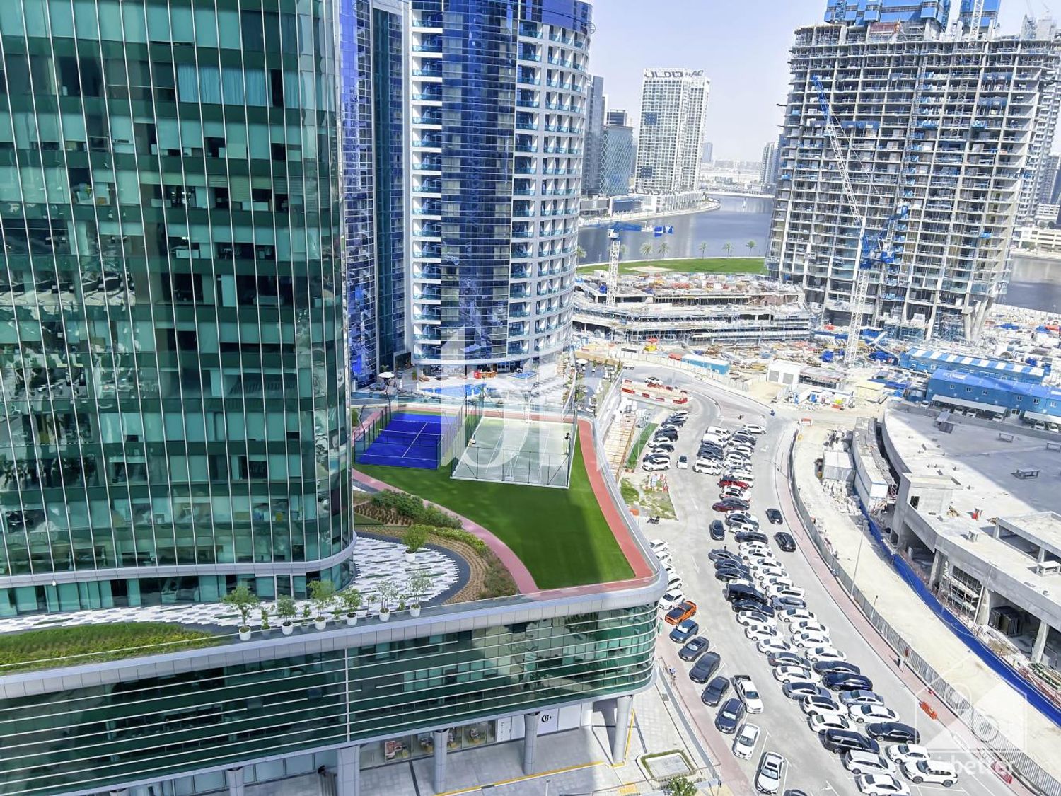 City Views | Canal Living | Bright Living