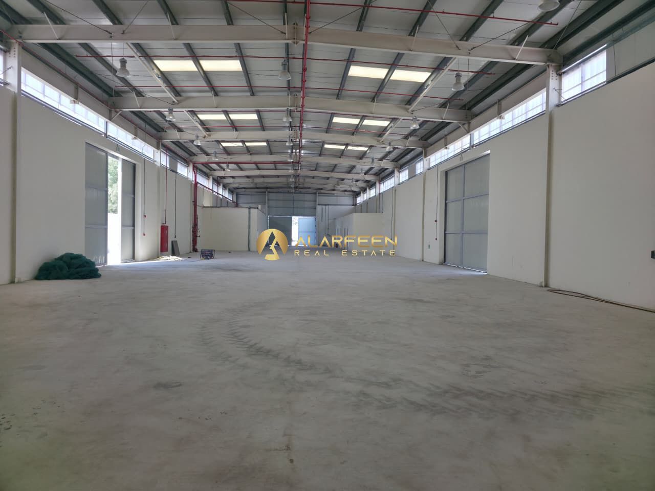 13005 sqft /700kw/ Independent Warehouse