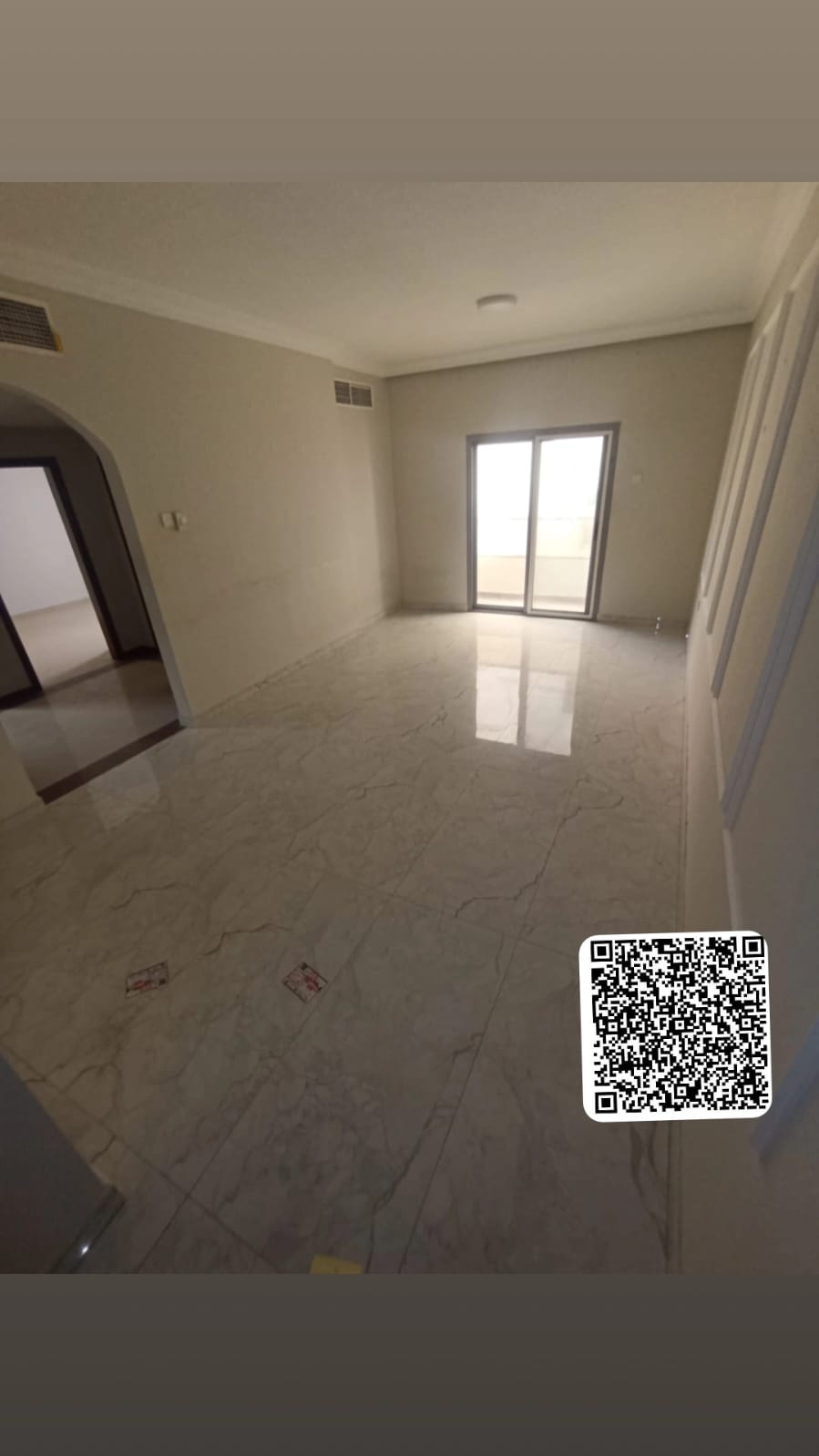 For annual rent in Ajman Two bedrooms and a living room with a balcony In Al Nuaimiya 1, near Gulf Bridge