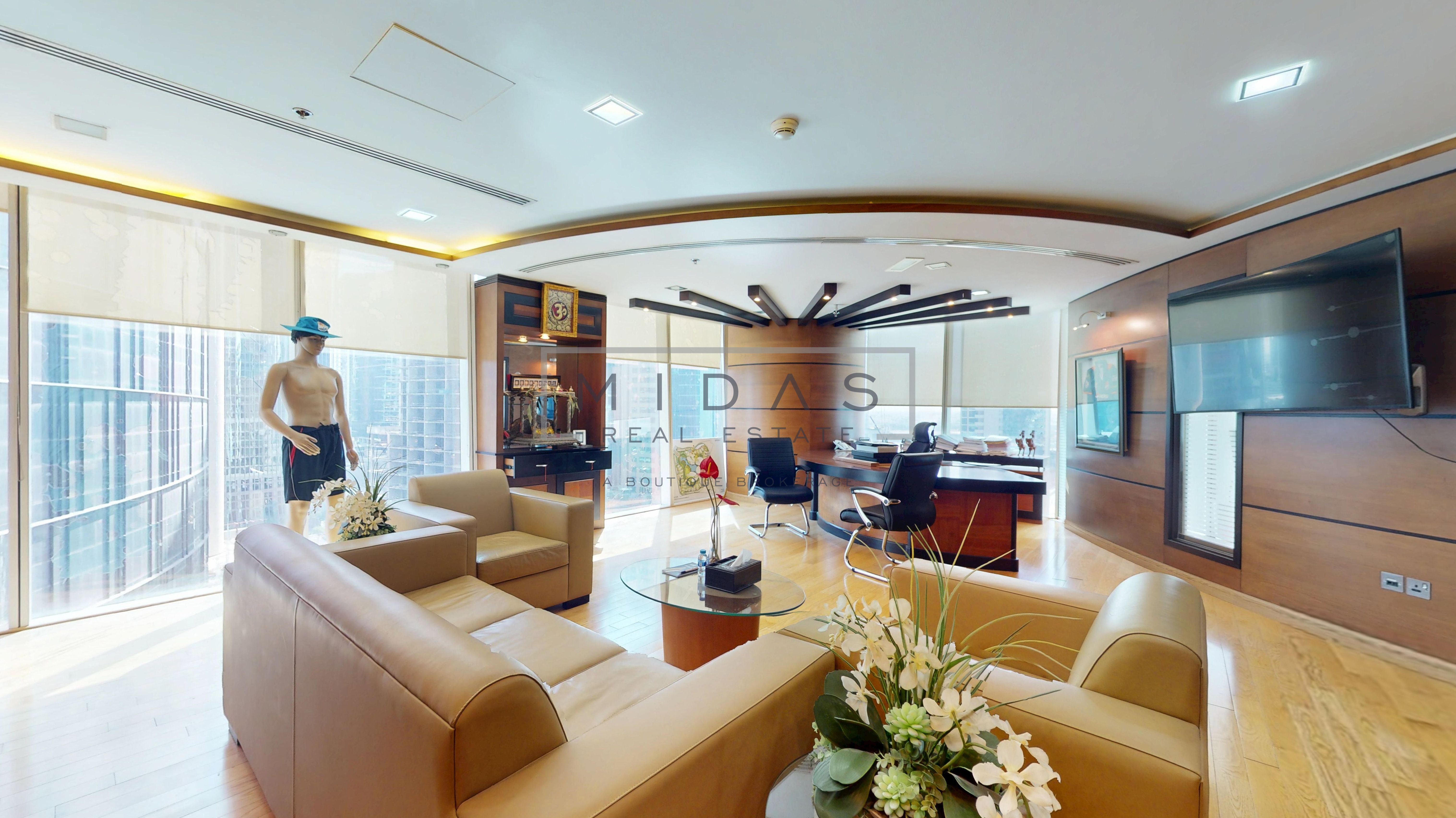 Accessible location | Luxury Office | Near Metro