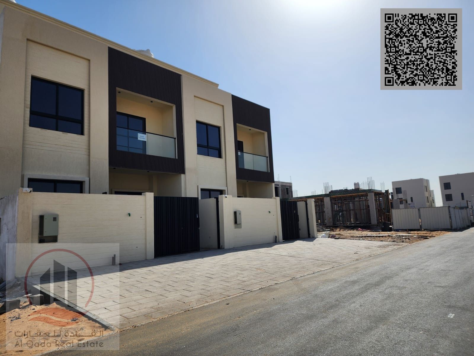 Villa for sale in Ajman, Al Helio area, including registration. 5 master bedrooms, majlis, and living room. Freehold ownership for all nationalities