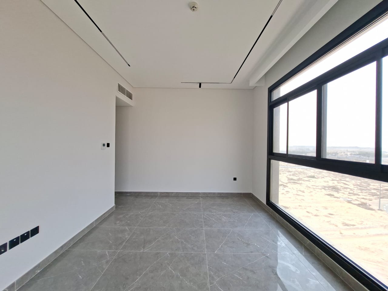 Brand new building 2bhk 3washroom with 2mastr room balcony waldrop parking