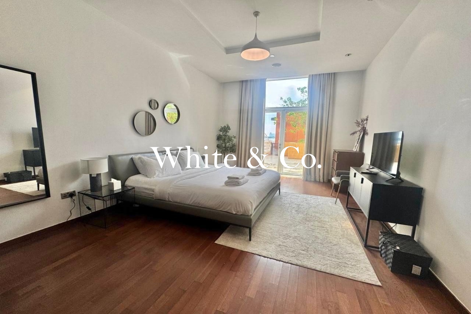 Converted 1-bed | Upgraded | Vacant Now