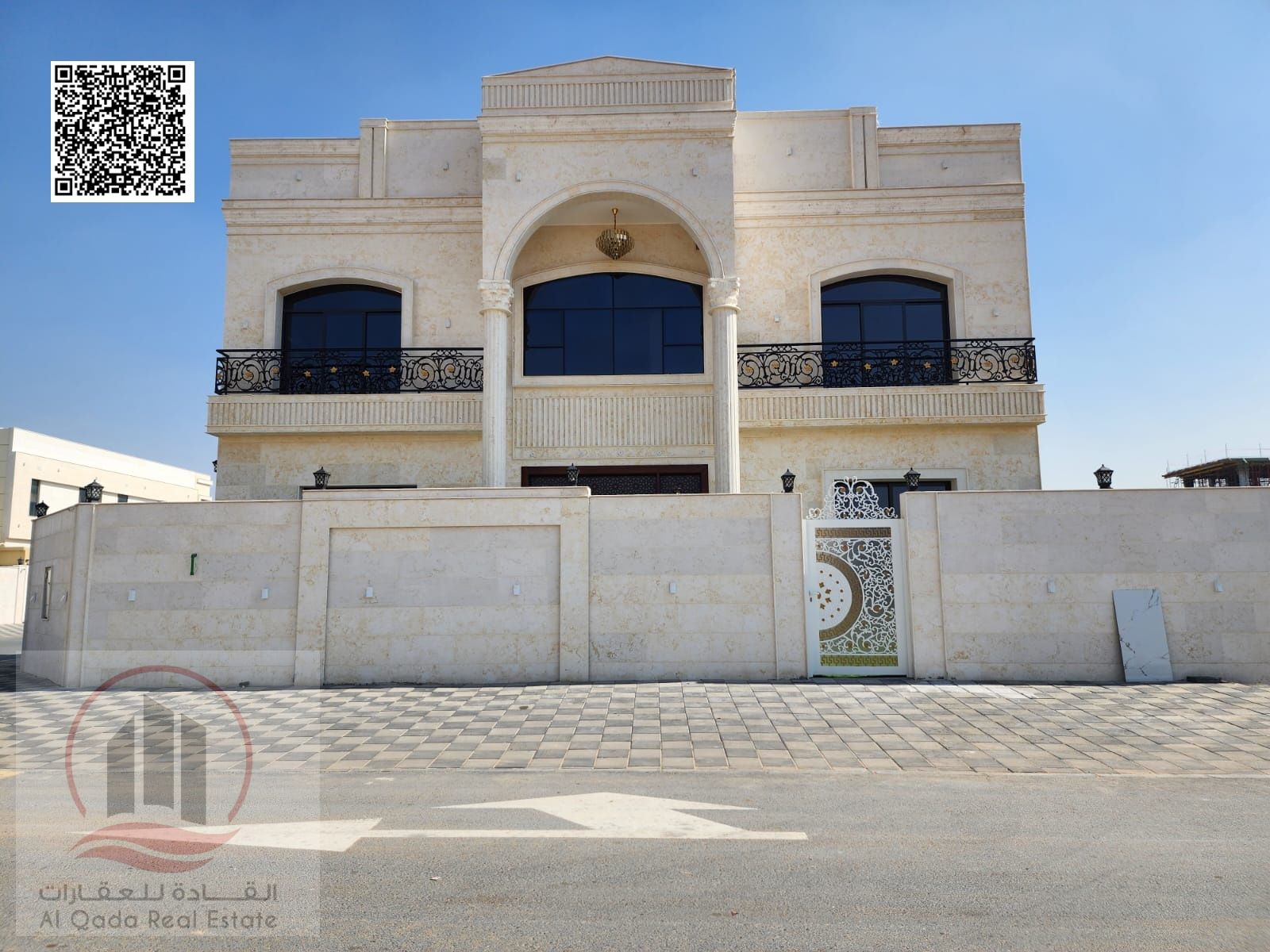 Villa for sale in Al Helio area, Ajman. , ground floor, first floor, and roof (5 master bedrooms, majlis, living room, and maid's room).