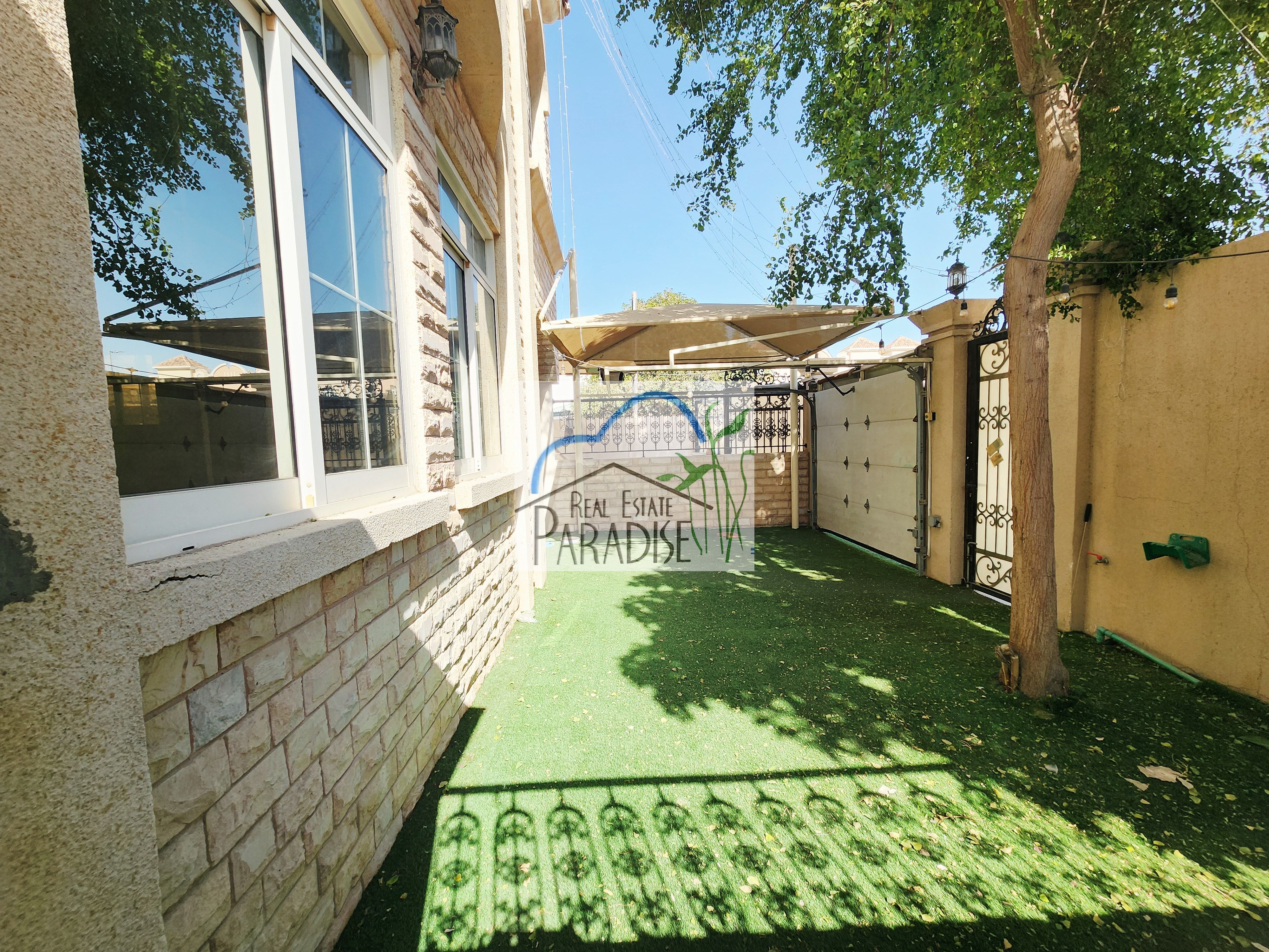 available Private Entrance 4 Bedrooms all Master/ separate Living and dinning Area / Maid with Room / Fitted Kitchen /4 parking/For Rent in Mirdif