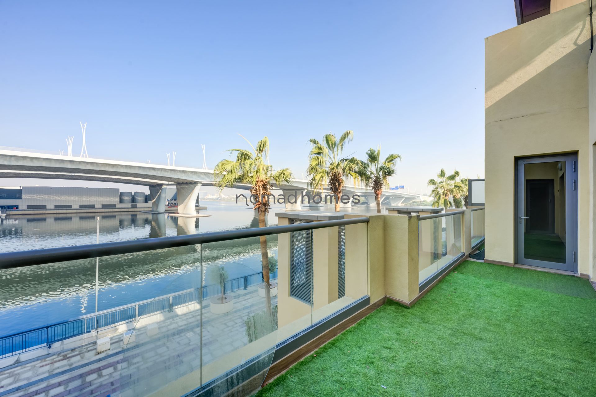 3BR WATERFRONT APARTMENT | READY TO MOVE-IN