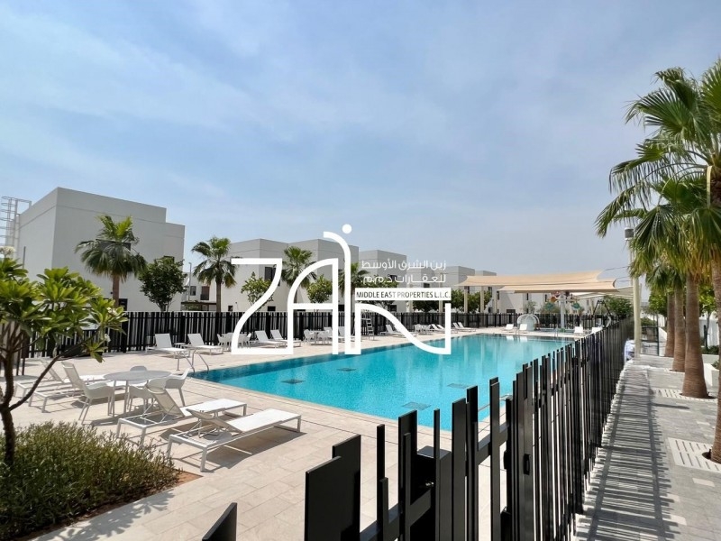 Single Row 3BR+Maid | Near Entrance|Prime Location