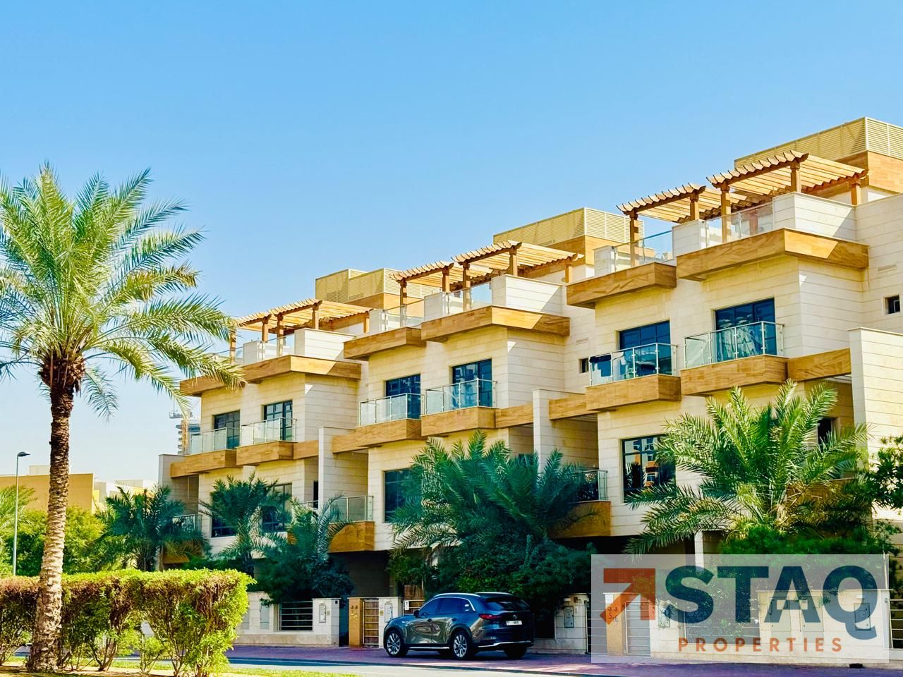 VILLA + MAID ROOM | SPACIOUS | READY TO MOVE