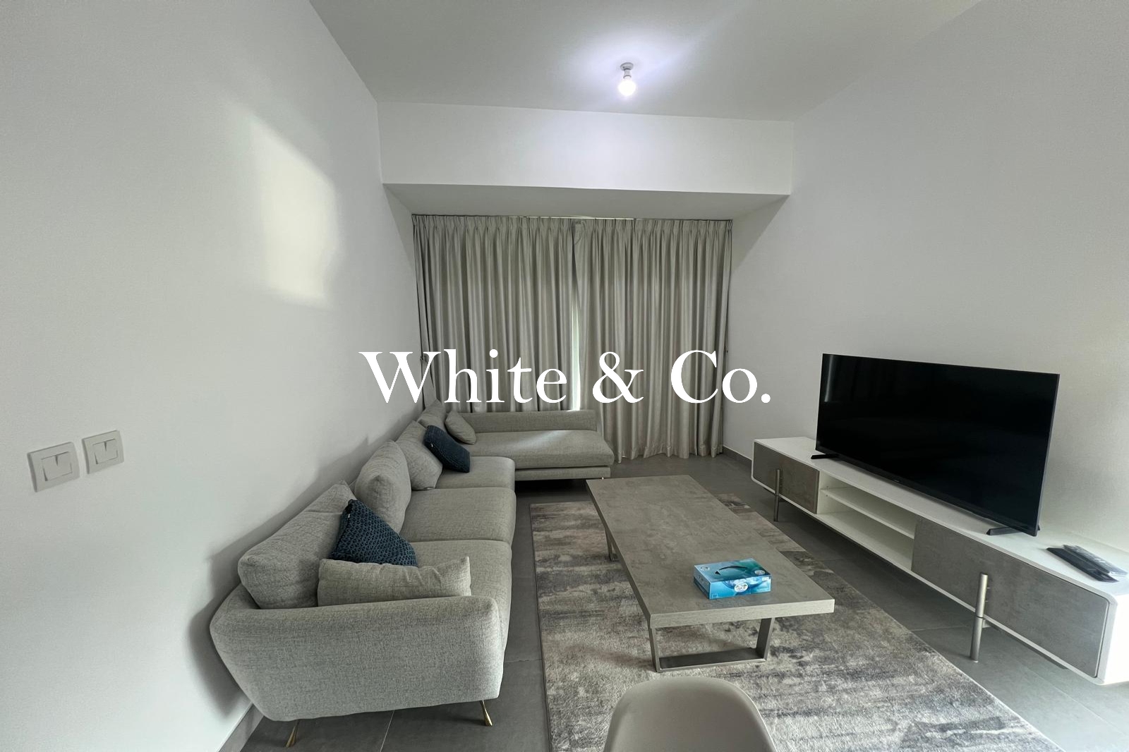 AVAILABLE NOW | high floor | Pool View