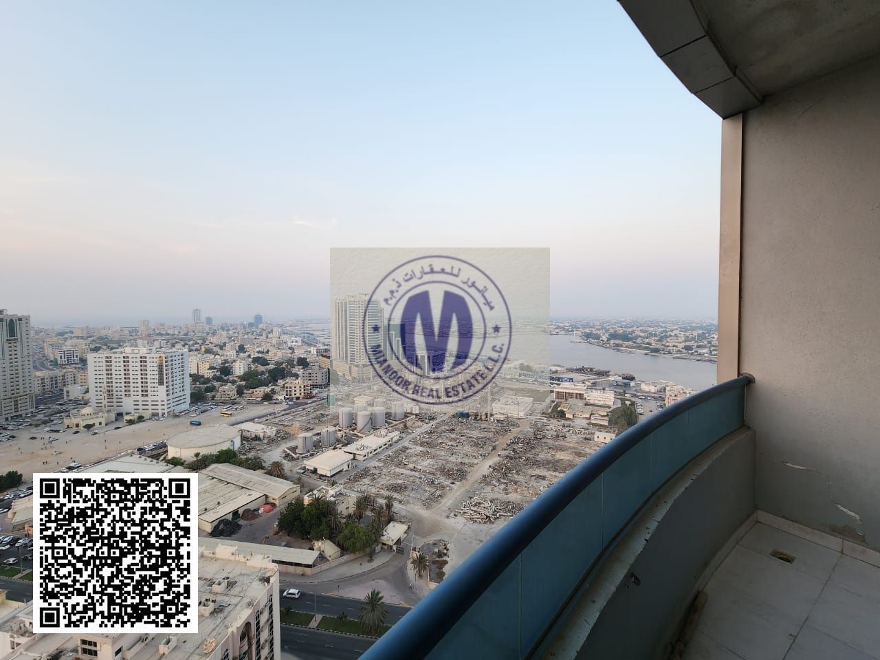 3 BHK For Sale In Falcon Tower A6 Sea View / With Parking