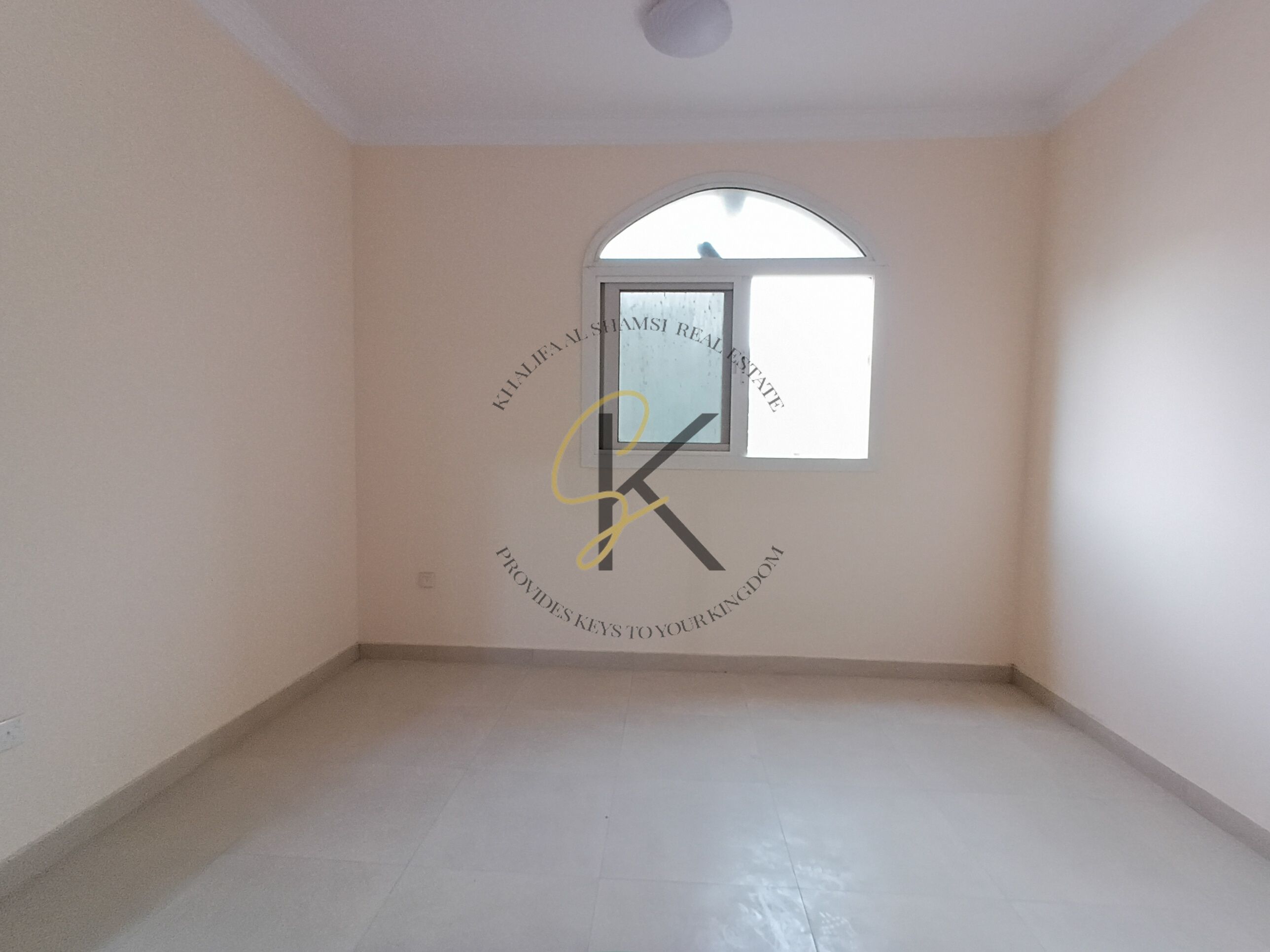 Lavish 1 BHK full of family building Neat and clean room Near by small Nesto for contact Babar