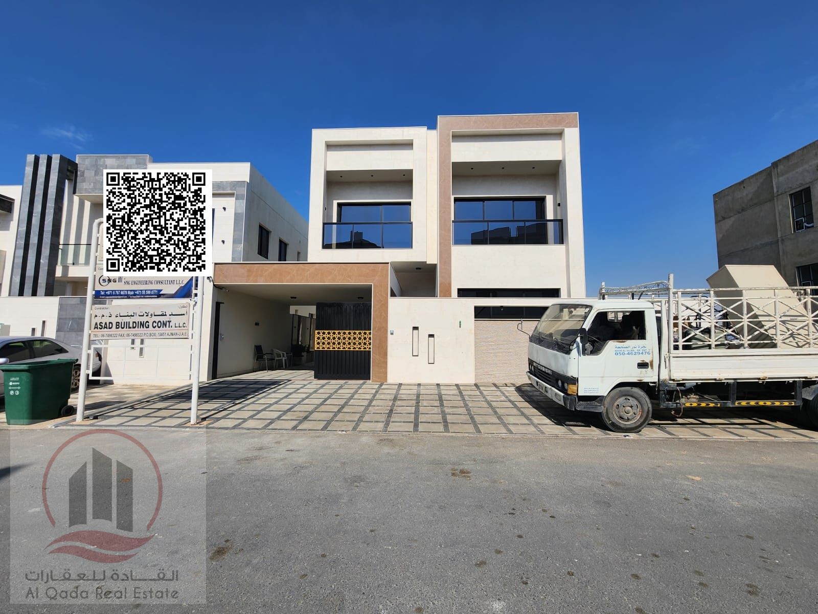 Villa for sale in Al Yasmeen area, Ajman. Modern design, ground floor, first floor, and roof (5 master bedrooms, majlis, living room, and maid's room)