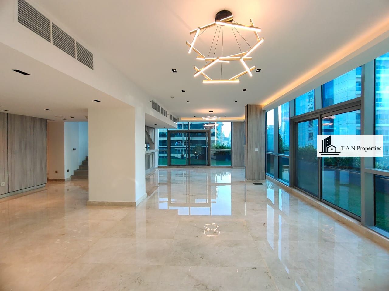 4 Bed Penthouse | Huge Terrace | Panoramic Views