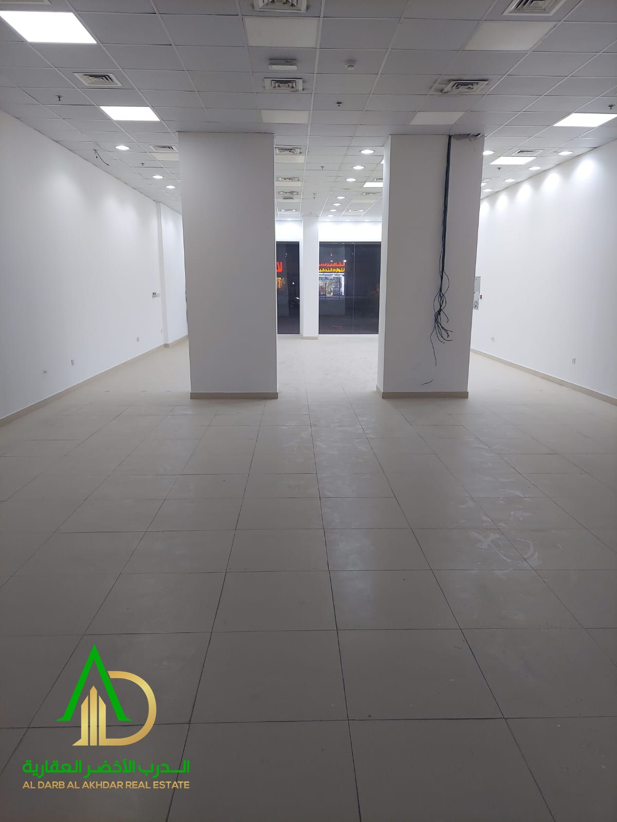 We present to you a great opportunity to rent a ready and premium office in the heart of Al Jurf 2 one of the most vibrant areas in Ajman, known for