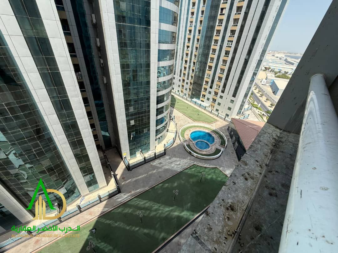Own a one-bedroom apartment in Orient Towers near the Ajman Free Zone and the port at Talala on Ajman Creek. A modern lifestyle in a strategic locatio
