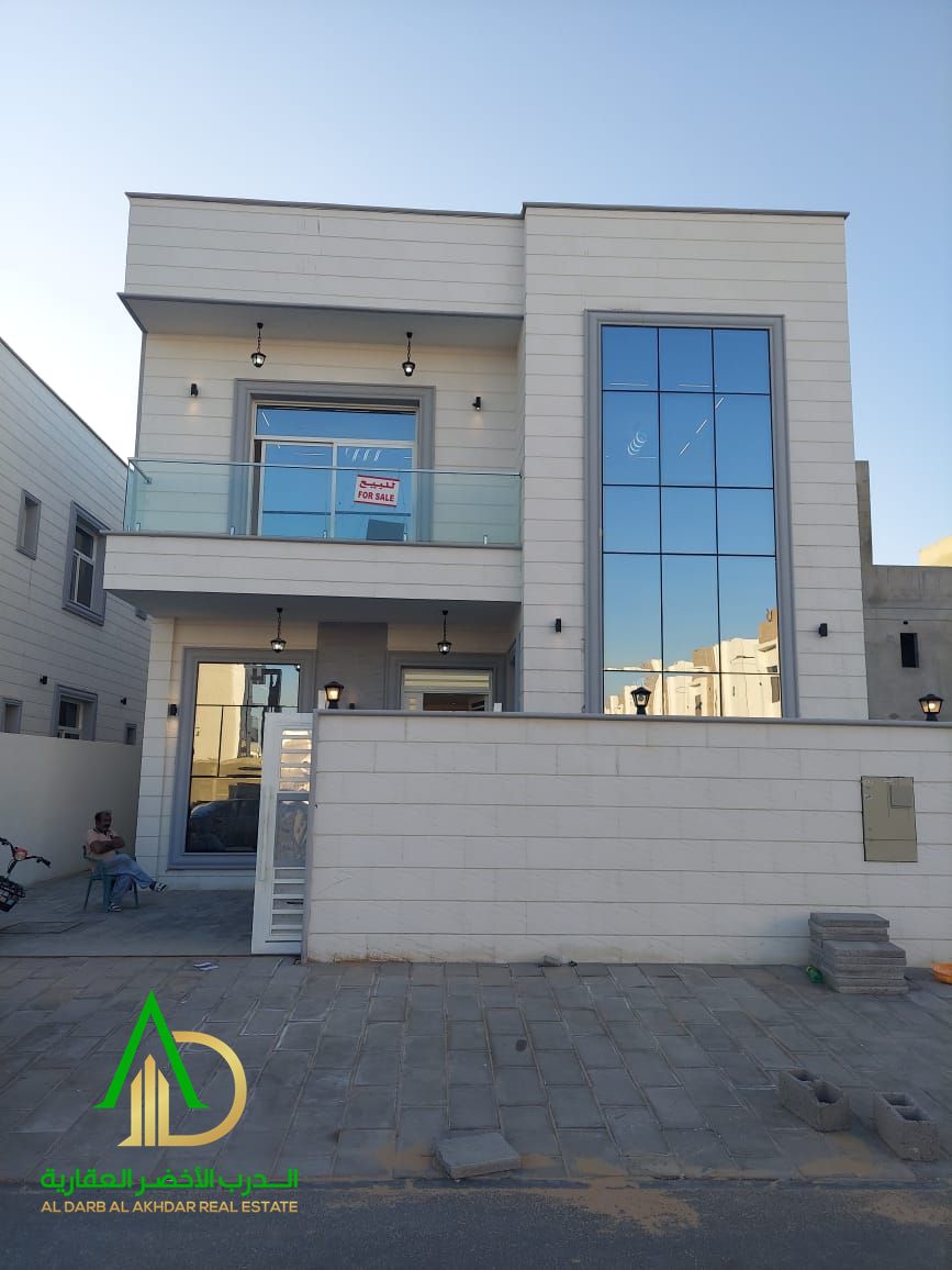 Villa for sale in Ajman, Al Zahia 1 area, on Sheikh Mohammed Bin Zayed Street. Super luxury finishes, ready for immediate handover in a vibrant and be