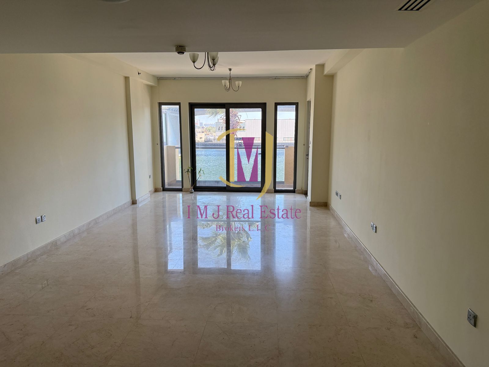 3 BR with Maids Room | Low Floor | Creek View