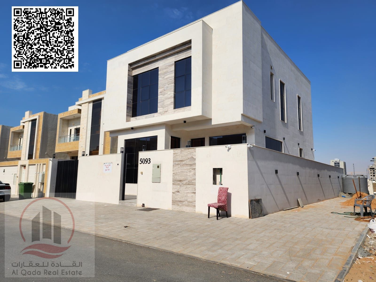 Villa for sale in Al Yasmeen area, Ajman. Modern design, ground floor, first floor, and roof (5 master bedrooms, majlis, living room, and maid's room)
