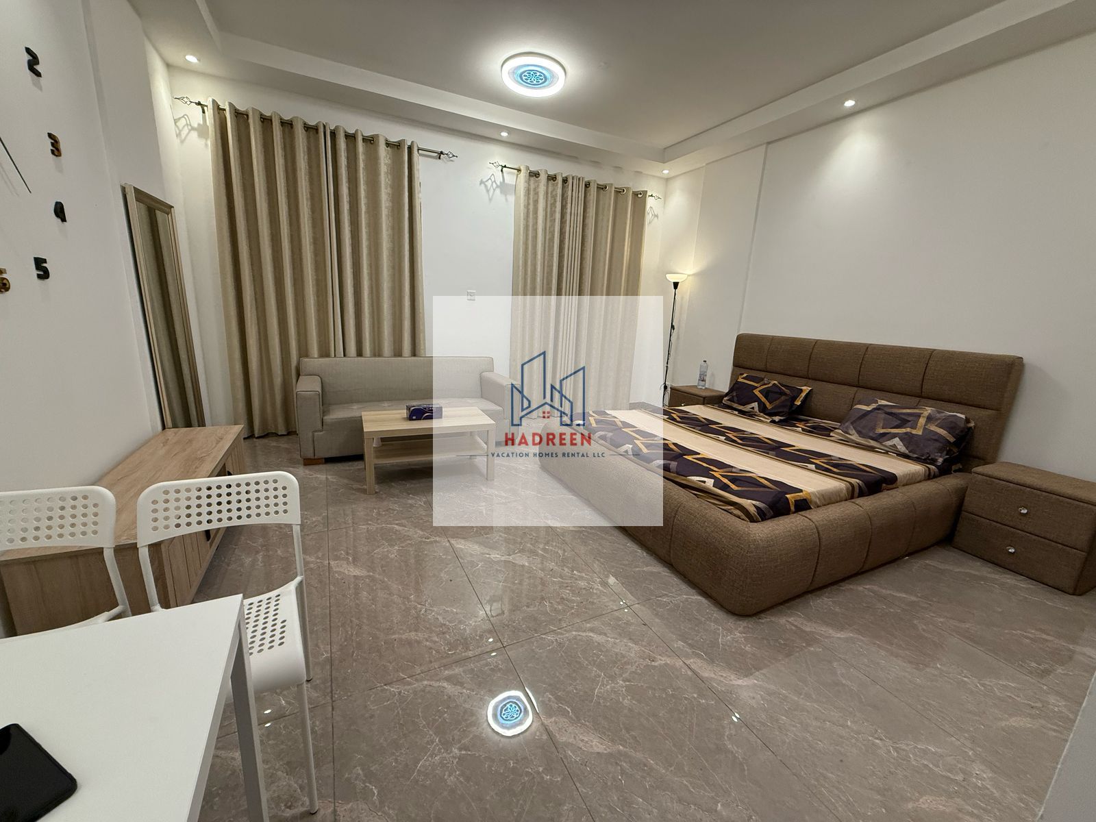 MODERN DESIGN ELEGANT STUDIO ll FULLY FURNISHED || SPAIN CLUSTER