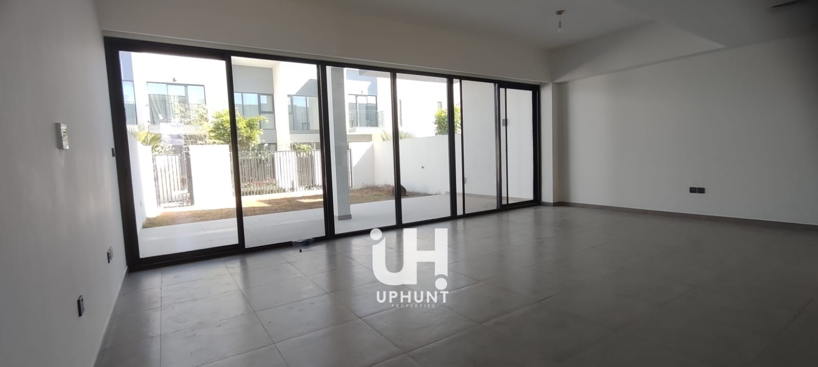 Brand-New Unit | Directly Facing Green Linear Park | Ready To Move | Near Amenities