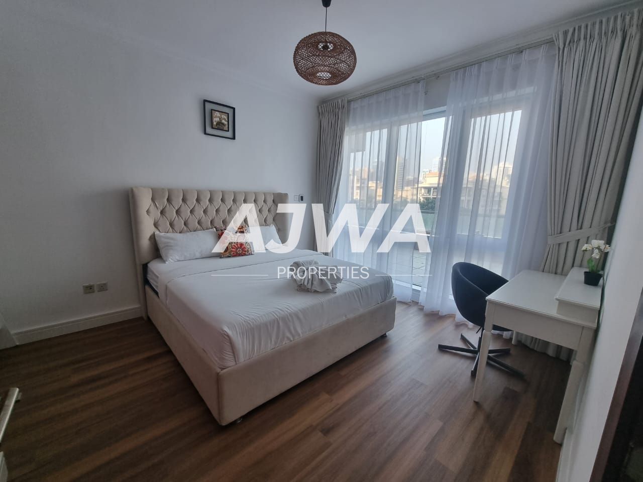 Well Maintained 1 bed | Low Floor | Semi Furnished