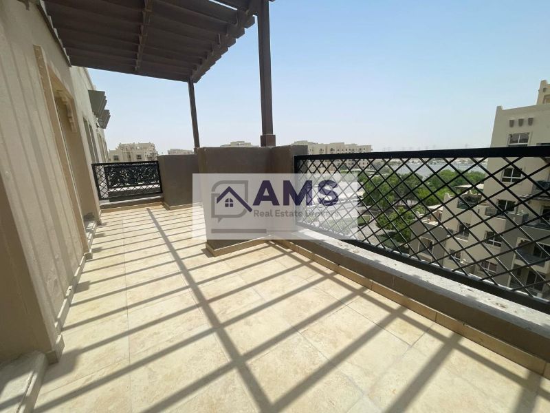 Exclusive I Open Kitchen I 2 Balconies I Rented