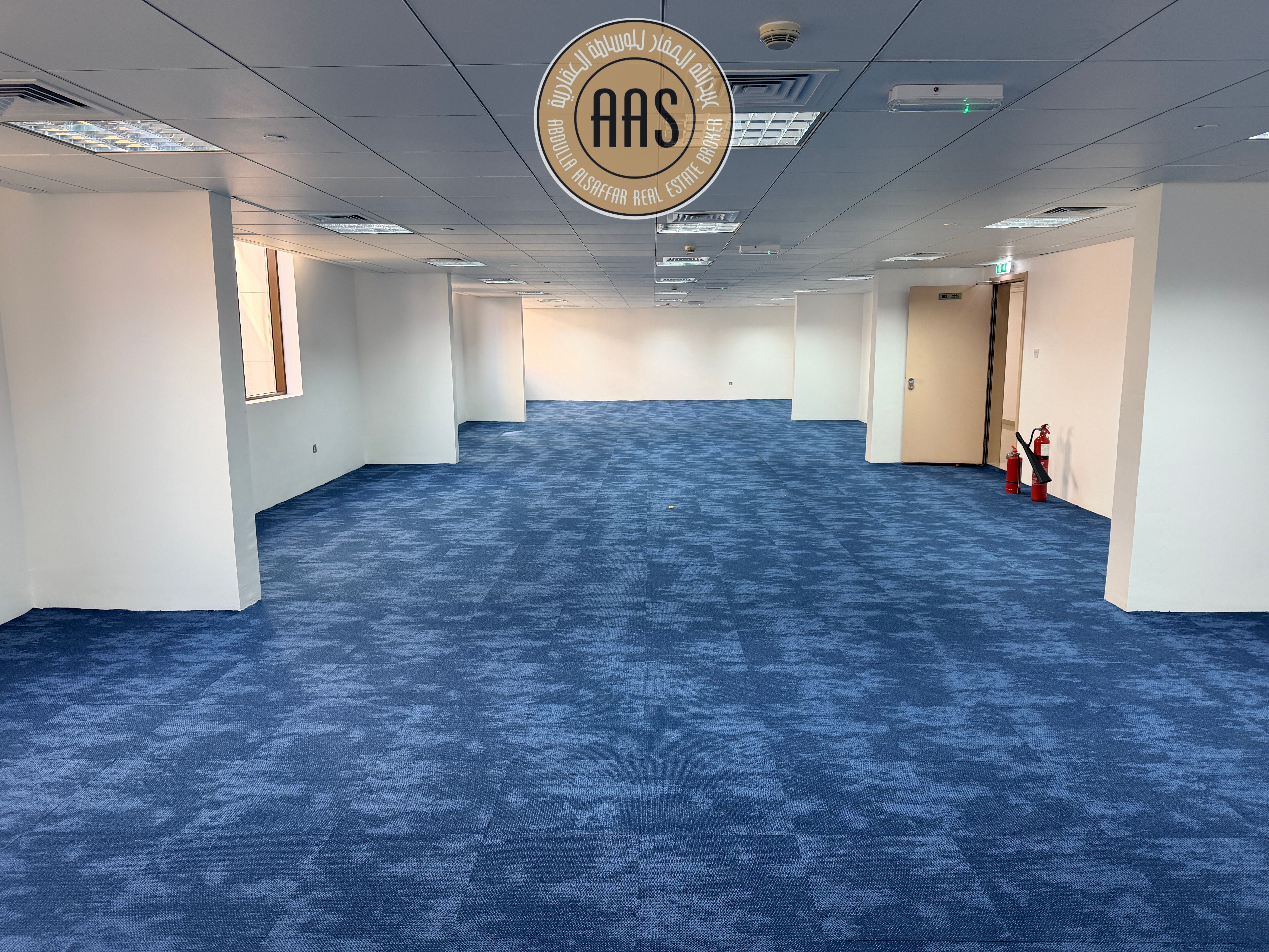 7186SQFT SIZE|HALF FLOOR FOR RENT|SPECIOUS OFFICES|FITTED|NEARBY TRANSPORTS|IN DIP_1