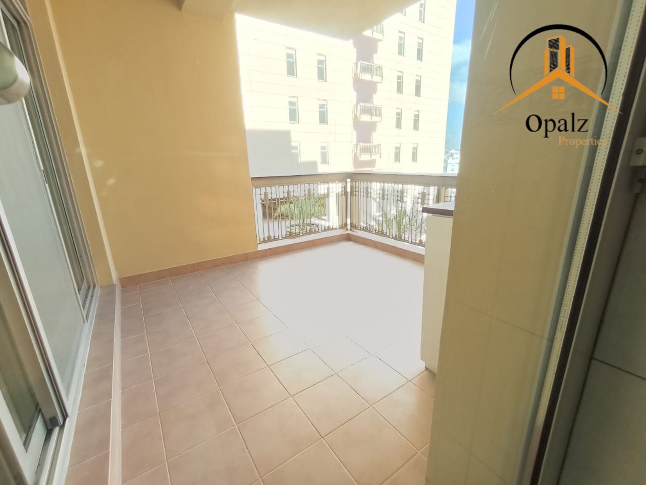 Perfect Family Home | 3-Bedroom + Study with Huge Balcony l Ready to Move
