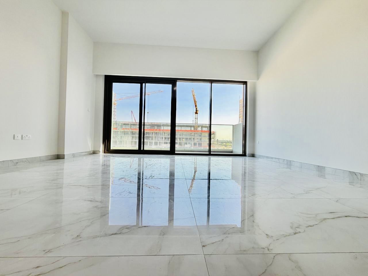 Brand New Amazing 2/BR // Ready to Move // All amenities