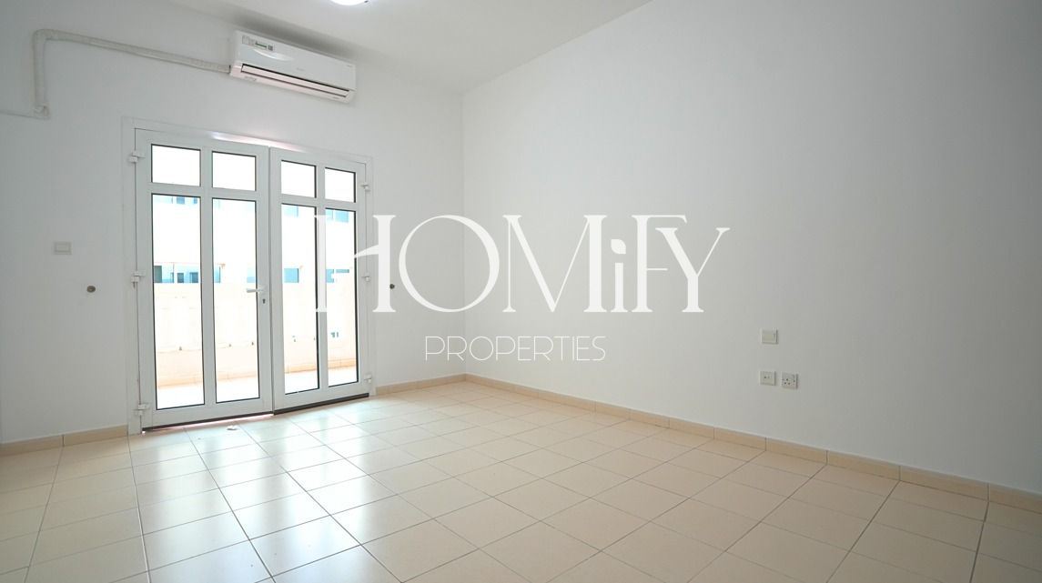 2BHK + Maid l Spacious Layoutl Semi Closed Kitchen