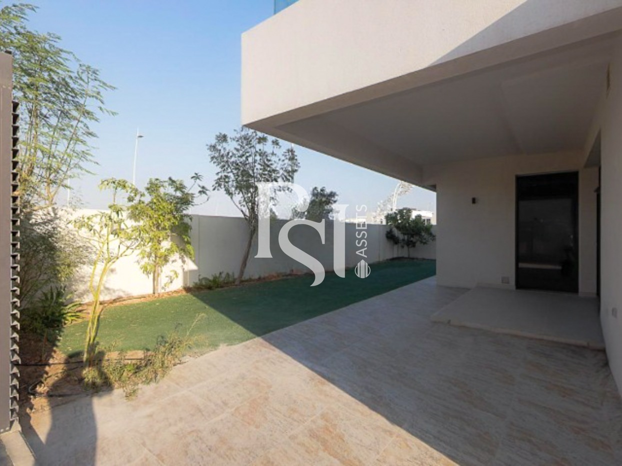 Ready to Move | Spacious Villa | Prime Location