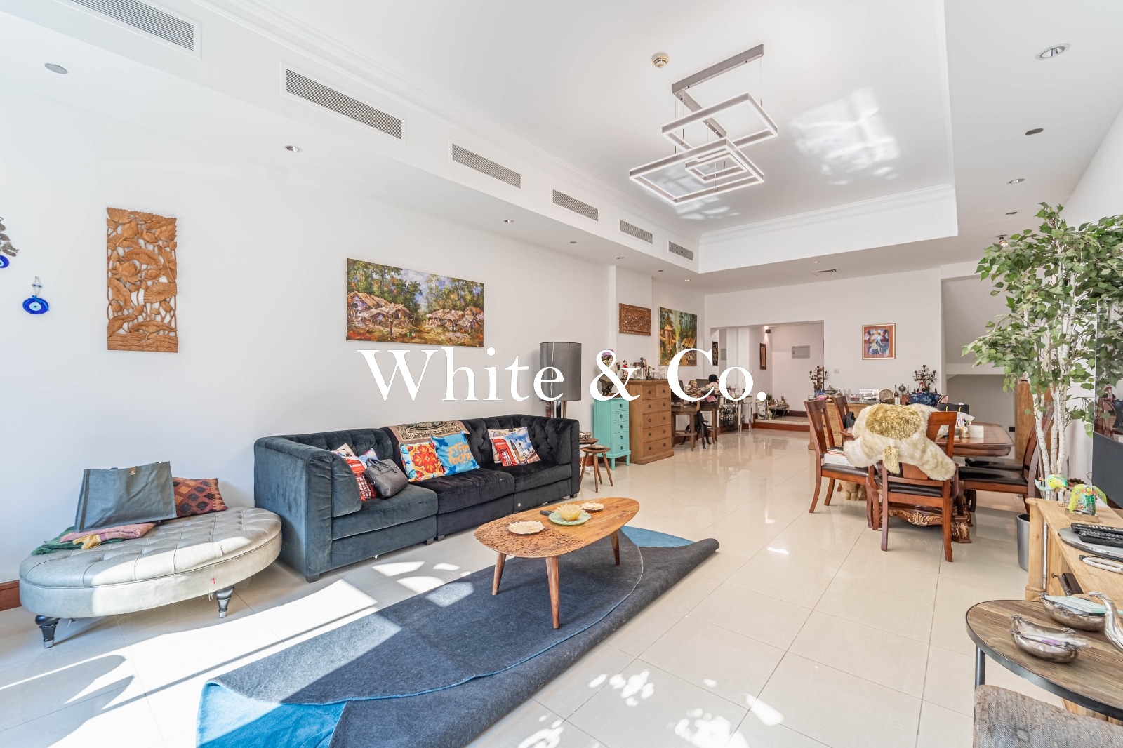 Private Entrance | Triplex | Private Parking