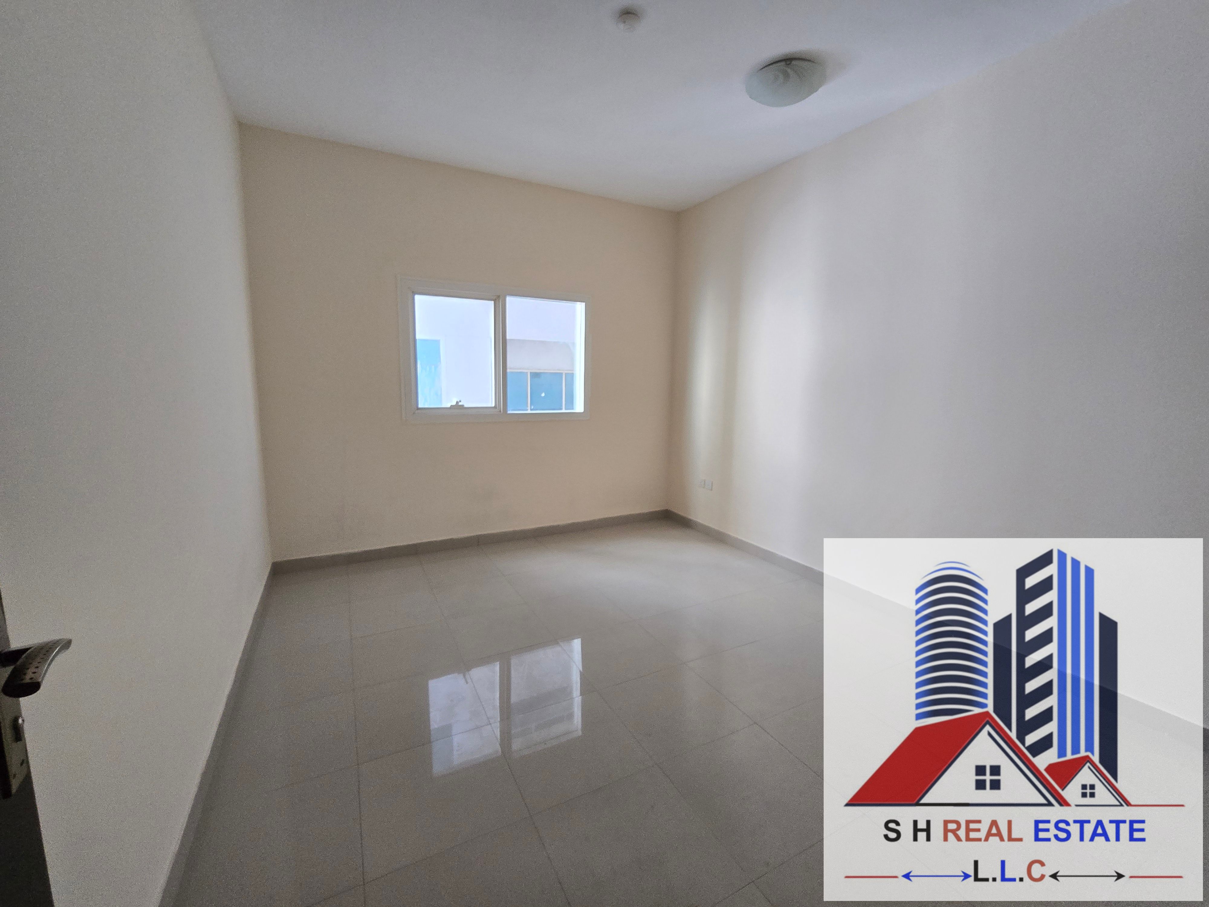 Brand New 2Bhk Apartment Close Hall And Balcony Fully Sunlighted Rent 40K